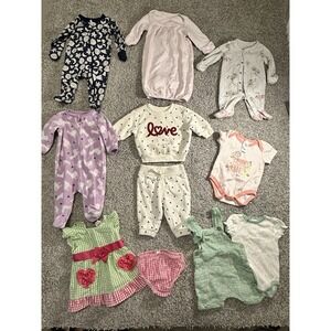 Large Lot Of Newborn Size Baby Girls Clothing Lot  0-3 Months. EUC! Baby Gap Etc
